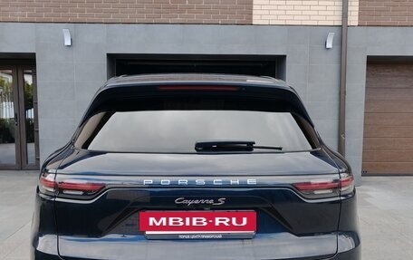 Porsche Cayenne III, 2018 год, 6 050 000 рублей, 3 фотография