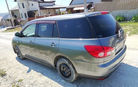 Nissan Wingroad III, 2011 год, 750 000 рублей, 2 фотография