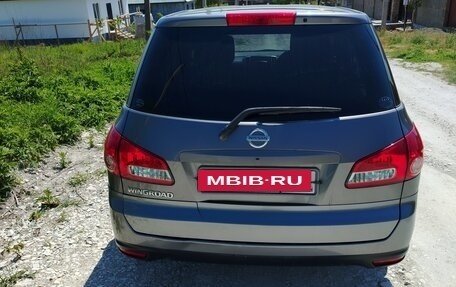 Nissan Wingroad III, 2011 год, 750 000 рублей, 3 фотография