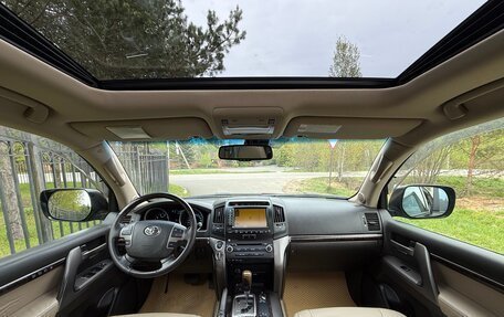 Toyota Land Cruiser 200, 2010 год, 3 150 000 рублей, 18 фотография