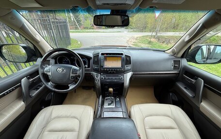 Toyota Land Cruiser 200, 2010 год, 3 150 000 рублей, 19 фотография