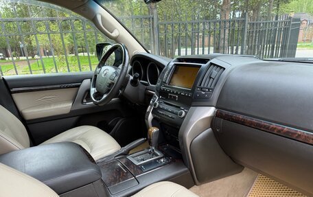 Toyota Land Cruiser 200, 2010 год, 3 150 000 рублей, 26 фотография