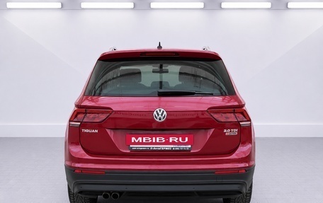 Volkswagen Tiguan II, 2017 год, 2 150 000 рублей, 3 фотография