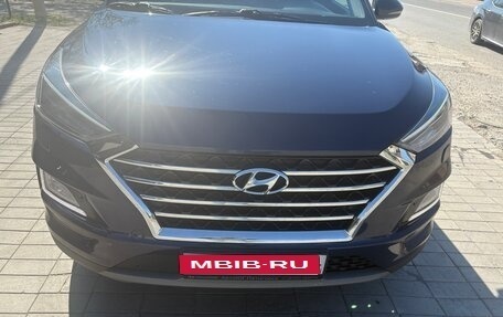 Hyundai Tucson III, 2020 год, 2 400 000 рублей, 1 фотография