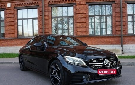 Mercedes-Benz C-Класс, 2018 год, 3 900 000 рублей, 3 фотография