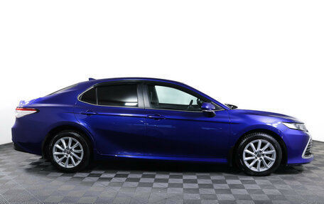Toyota Camry, 2021 год, 2 790 000 рублей, 4 фотография