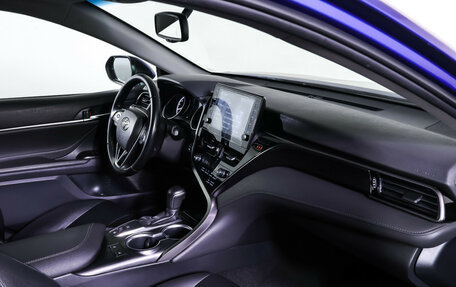 Toyota Camry, 2021 год, 2 790 000 рублей, 11 фотография