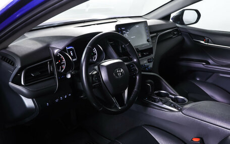 Toyota Camry, 2021 год, 2 790 000 рублей, 15 фотография