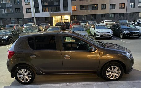 Renault Sandero II рестайлинг, 2018 год, 1 270 000 рублей, 2 фотография