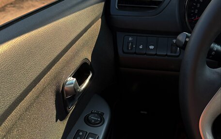 KIA Rio III рестайлинг, 2015 год, 980 000 рублей, 6 фотография