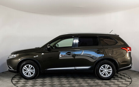 Mitsubishi Outlander III рестайлинг 3, 2016 год, 1 849 000 рублей, 8 фотография