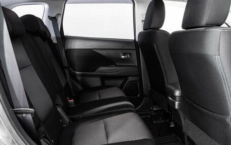 Mitsubishi Outlander III рестайлинг 3, 2016 год, 1 849 000 рублей, 17 фотография