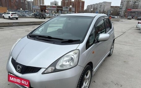 Honda Fit III, 2009 год, 770 000 рублей, 3 фотография