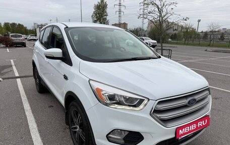 Ford Kuga III, 2017 год, 1 900 000 рублей, 7 фотография
