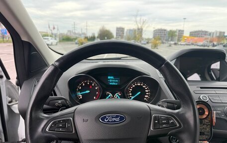 Ford Kuga III, 2017 год, 1 900 000 рублей, 13 фотография