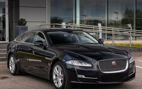 Jaguar XJ IV (X351), 2017 год, 2 960 000 рублей, 3 фотография