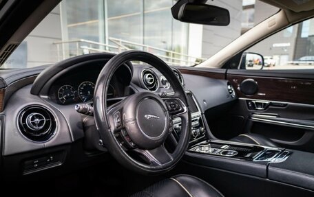 Jaguar XJ IV (X351), 2017 год, 2 960 000 рублей, 10 фотография