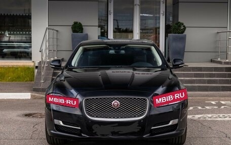 Jaguar XJ IV (X351), 2017 год, 2 960 000 рублей, 2 фотография