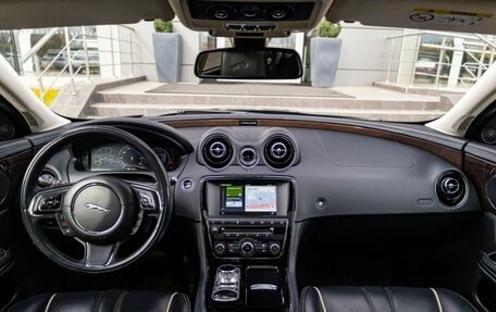 Jaguar XJ IV (X351), 2017 год, 2 960 000 рублей, 13 фотография