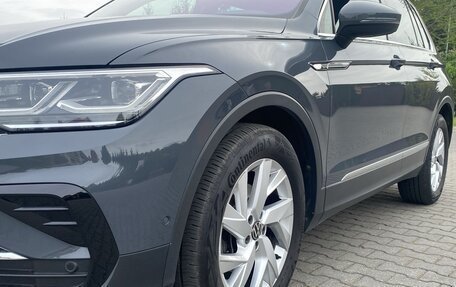 Volkswagen Tiguan II, 2023 год, 3 100 000 рублей, 2 фотография
