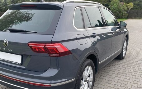 Volkswagen Tiguan II, 2023 год, 3 100 000 рублей, 9 фотография