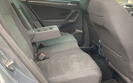 Volkswagen Tiguan II, 2023 год, 3 100 000 рублей, 23 фотография