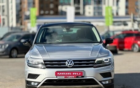 Volkswagen Tiguan II, 2019 год, 2 679 000 рублей, 2 фотография