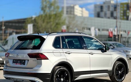 Volkswagen Tiguan II, 2019 год, 2 679 000 рублей, 5 фотография
