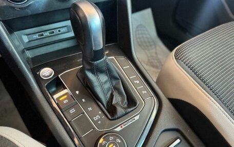 Volkswagen Tiguan II, 2019 год, 2 679 000 рублей, 17 фотография