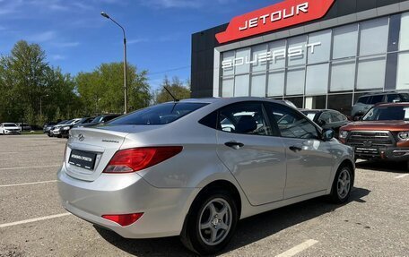 Hyundai Solaris II рестайлинг, 2015 год, 1 127 000 рублей, 6 фотография
