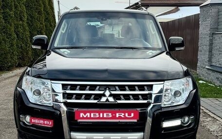 Mitsubishi Pajero IV, 2019 год, 3 390 000 рублей, 3 фотография