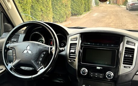 Mitsubishi Pajero IV, 2019 год, 3 390 000 рублей, 12 фотография