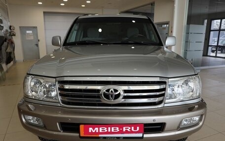 Toyota Land Cruiser 100 рестайлинг 2, 2006 год, 5 990 000 рублей, 2 фотография