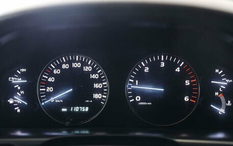 Toyota Land Cruiser 100 рестайлинг 2, 2006 год, 5 990 000 рублей, 13 фотография