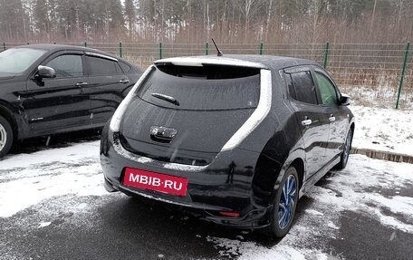Nissan Leaf I, 2016 год, 1 000 000 рублей, 2 фотография