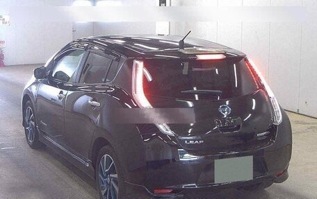 Nissan Leaf I, 2016 год, 1 000 000 рублей, 14 фотография