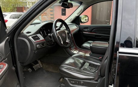 Cadillac Escalade III, 2007 год, 1 200 000 рублей, 13 фотография