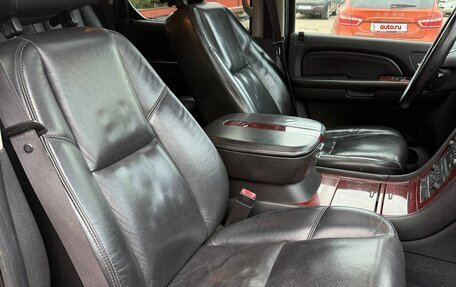 Cadillac Escalade III, 2007 год, 1 200 000 рублей, 18 фотография