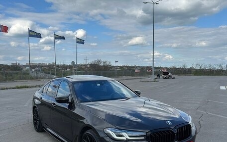 BMW 5 серия, 2019 год, 5 500 000 рублей, 3 фотография