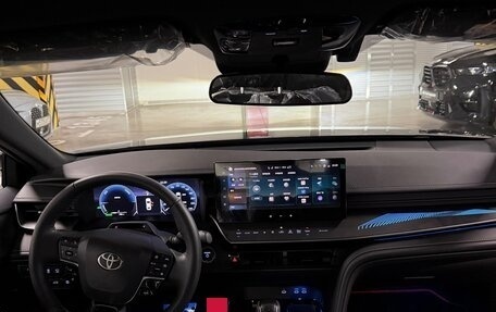 Toyota Camry, 2025 год, 3 900 000 рублей, 7 фотография