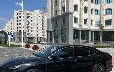 Toyota Camry, 2025 год, 3 815 000 рублей, 5 фотография