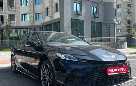 Toyota Camry, 2025 год, 3 815 000 рублей, 2 фотография