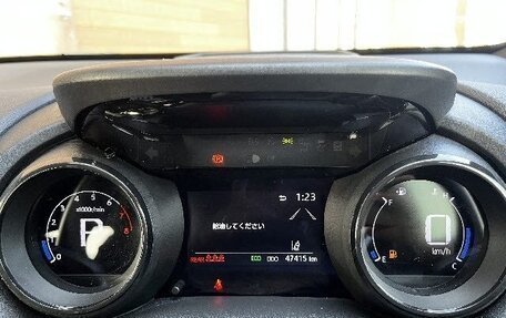 Toyota Yaris, 2021 год, 1 223 000 рублей, 9 фотография
