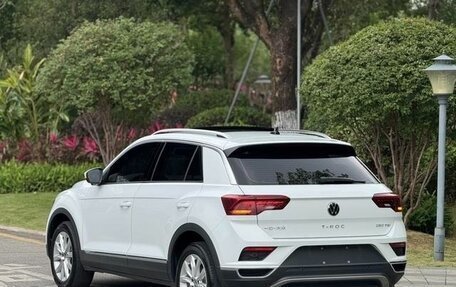 Volkswagen T-Roc I, 2021 год, 1 600 000 рублей, 4 фотография
