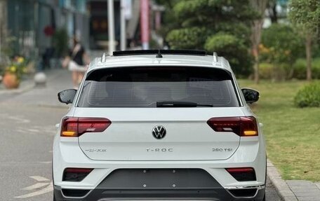 Volkswagen T-Roc I, 2021 год, 1 600 000 рублей, 5 фотография