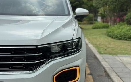 Volkswagen T-Roc I, 2021 год, 1 600 000 рублей, 9 фотография