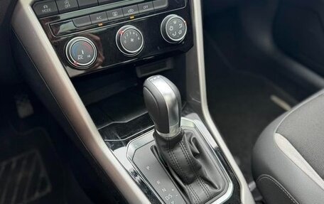 Volkswagen T-Roc I, 2021 год, 1 600 000 рублей, 20 фотография