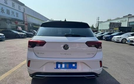 Volkswagen T-Roc I, 2021 год, 1 600 000 рублей, 4 фотография