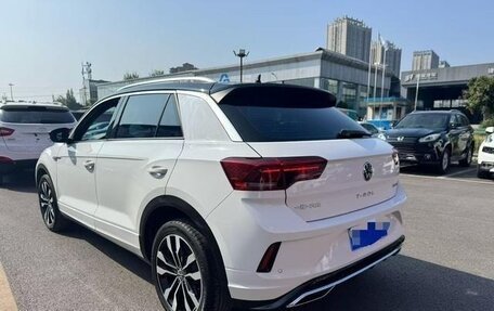 Volkswagen T-Roc I, 2021 год, 1 600 000 рублей, 5 фотография