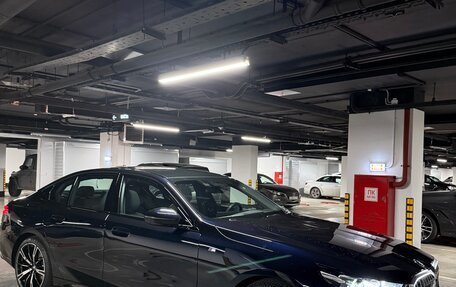 BMW 5 серия, 2023 год, 7 799 000 рублей, 6 фотография